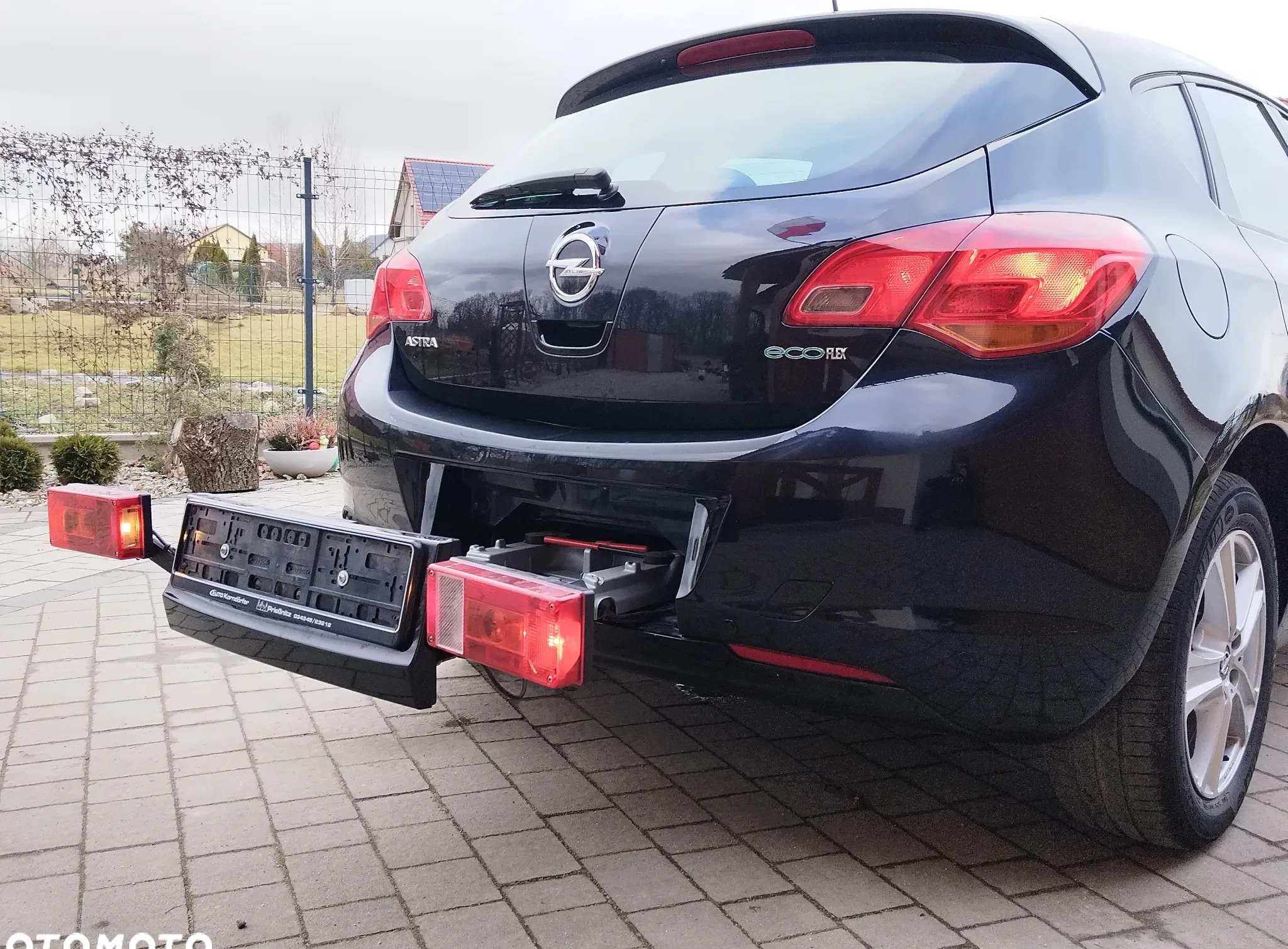 Opel Astra cena 23900 przebieg: 151000, rok produkcji 2010 z Praszka małe 436
